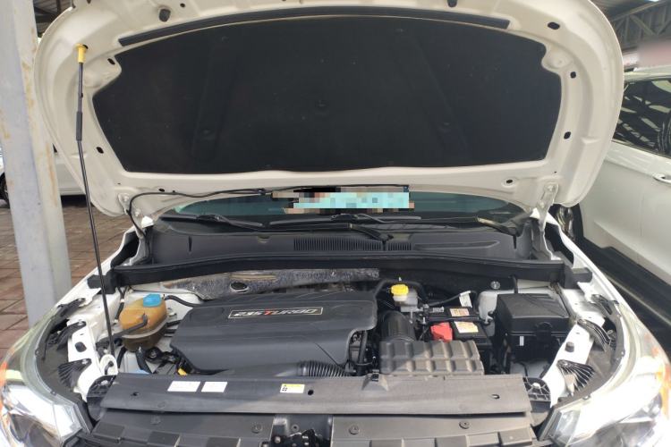 Used GAC Trumpchi GS4 2017 235T Automatic Two-Wheel Drive Luxury Smart Connectivity Version Engine Bay