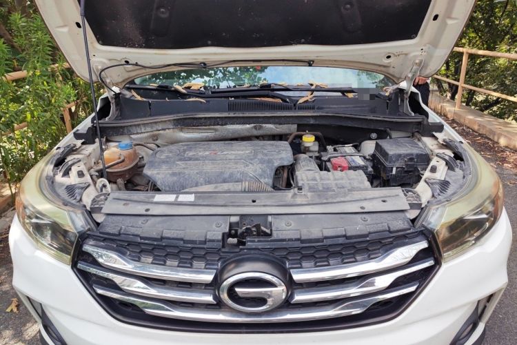 Used GAC Trumpchi GS4 2017 235T Manual Two-Wheel Drive Luxury Edition Engine Bay