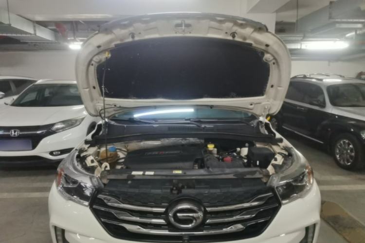 Used GAC Trumpchi GS4 2017 235T Automatic Two-Wheel Drive Luxury Smart Connectivity Version Engine Bay