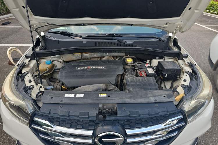 Used GAC Trumpchi GS4 2017 235T Automatic Two-Wheel Drive Elite Edition Engine Bay