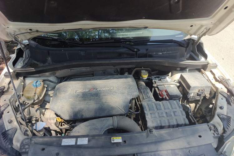 Used GAC Trumpchi GS4 2017 235T Automatic Two-Wheel Drive Elite Edition Engine Bay
