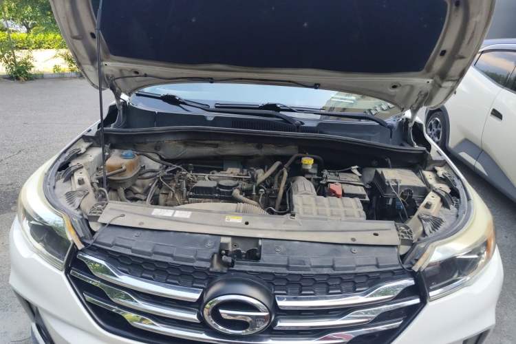 Used GAC Trumpchi GS4 2017 235T Automatic Two-Wheel Drive Luxury Smart Connectivity Version Engine Bay