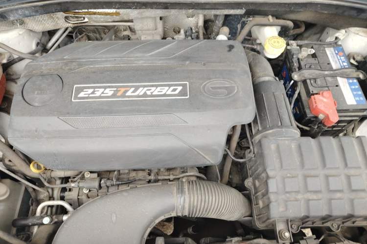 Used GAC Trumpchi GS4 2017 235T Automatic Two-Wheel Drive Luxury Smart Connectivity Version Engine Bay