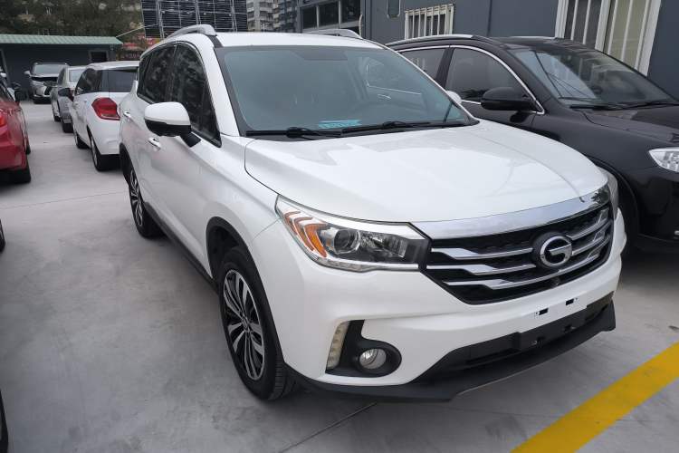 Used GAC Trumpchi GS4 2017 235T Automatic Two-Wheel Drive Luxury Smart Connectivity Version Exterior 1