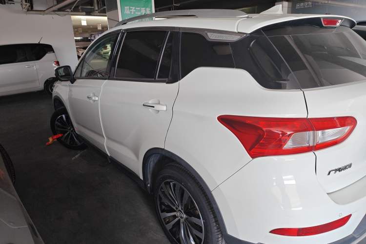 Used GAC Trumpchi GS4 2017 235T Automatic Two-Wheel Drive Luxury Smart Connectivity Version Exterior 1