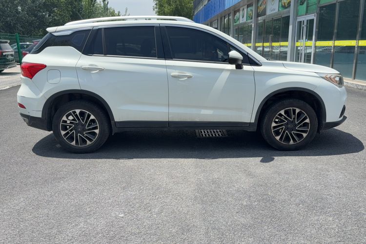 Used GAC Trumpchi GS4 2017 200T Manual Two-Wheel Drive Elite Edition Exterior 3