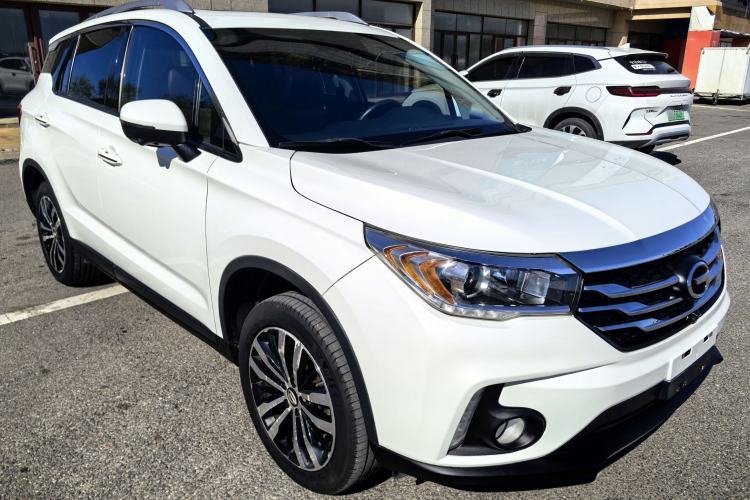 Used GAC Trumpchi GS4 2017 235T Automatic Two-Wheel Drive Luxury Smart Connectivity Version Exterior 3
