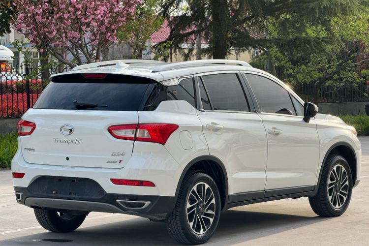 Used GAC Trumpchi GS4 2017 235T Automatic Two-Wheel Drive Elite Edition Exterior 4