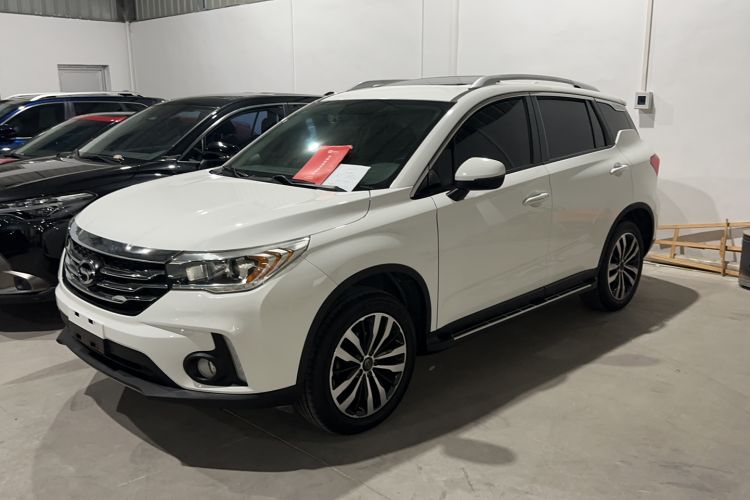 Used GAC Trumpchi GS4 2017 200T G-DCT Two-Wheel Drive Luxury Edition Exterior 4