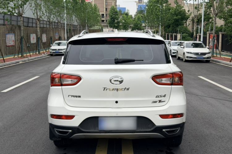 Used GAC Trumpchi GS4 2017 200T G-DCT Two-Wheel Drive Elite Edition Exterior 4