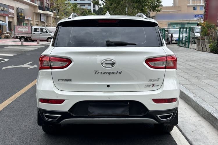 Used GAC Trumpchi GS4 2017 200T G-DCT Two-Wheel Drive Elite Edition Exterior 4