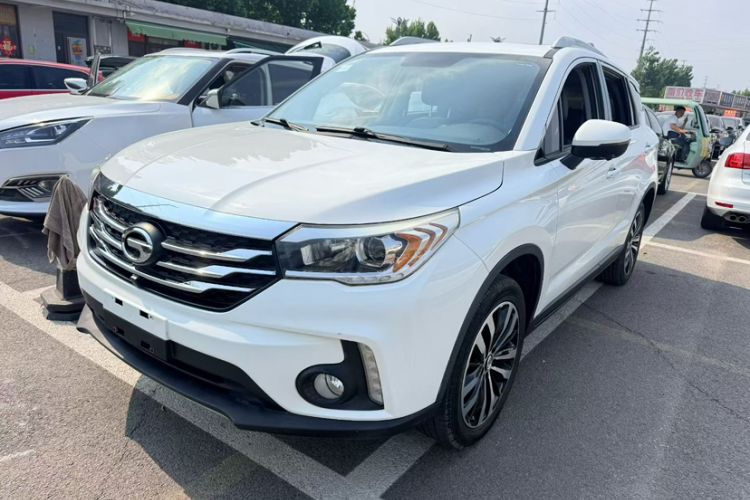 Used GAC Trumpchi GS4 2017 235T Automatic Two-Wheel Drive Luxury Smart Connectivity Version Exterior 4