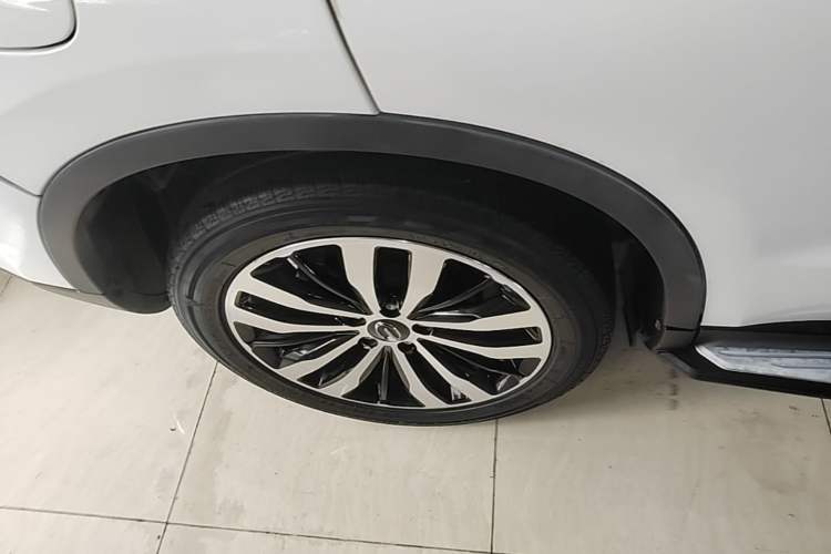 Used GAC Trumpchi GS4 2017 235T Automatic Two-Wheel Drive Luxury Smart Connectivity Version Exterior 5