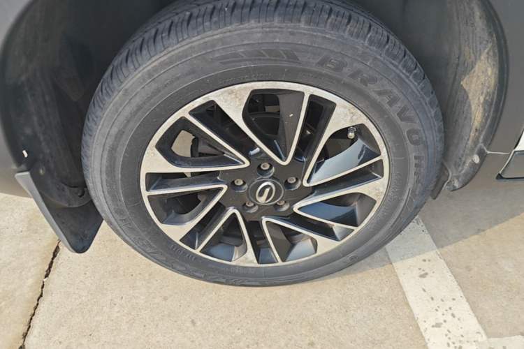 Used GAC Trumpchi GS4 2017 200T G-DCT Two-Wheel Drive Elite Edition Exterior 5