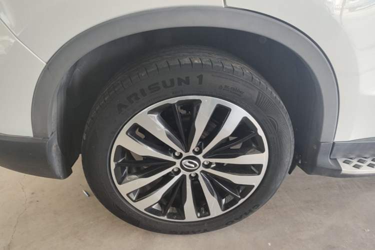 Used GAC Trumpchi GS4 2017 235T Automatic Two-Wheel Drive Luxury Smart Connectivity Version Exterior 5
