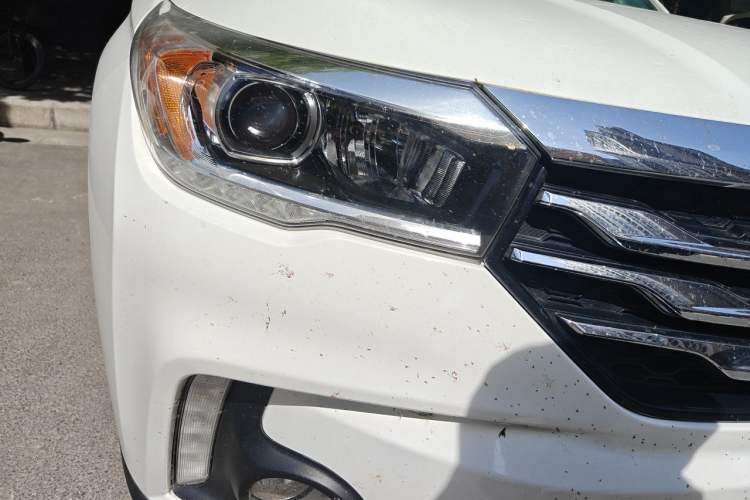 Used GAC Trumpchi GS4 2017 235T Automatic Two-Wheel Drive Luxury Smart Connectivity Version Exterior 6
