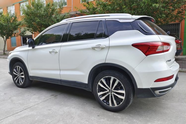 Used GAC Trumpchi GS4 2017 235T Automatic Two-Wheel Drive Luxury Smart Connectivity Version Exterior 7