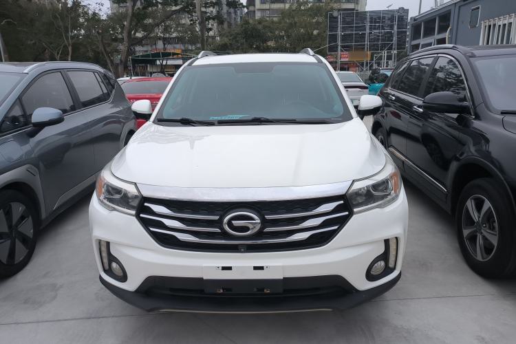 Used GAC Trumpchi GS4 2017 235T Automatic Two-Wheel Drive Luxury Smart Connectivity Version Front