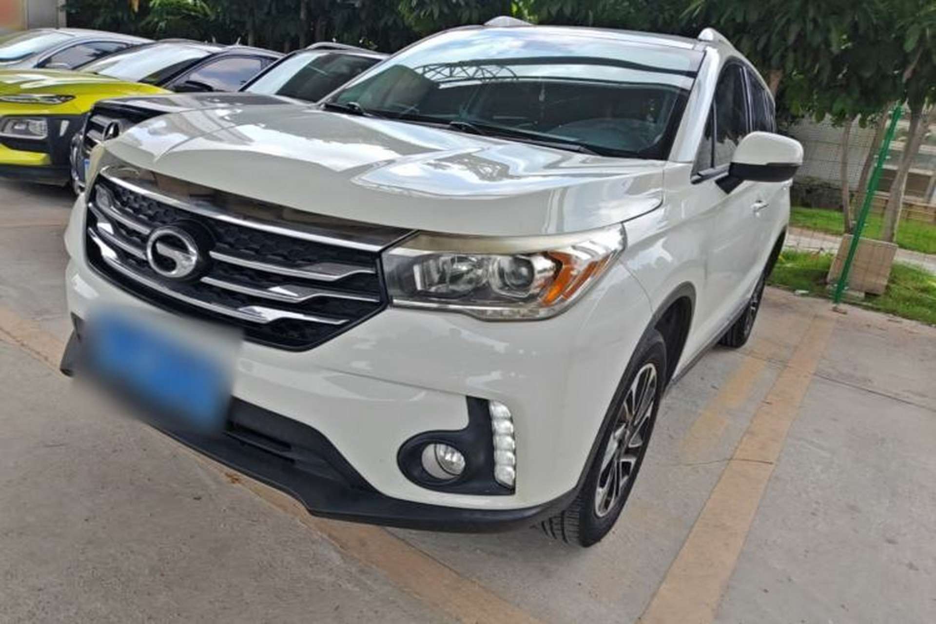 Used GAC Trumpchi GS4 2017 235T G-DCT Two-Wheel Drive Elite Edition Front Left 45 Deg