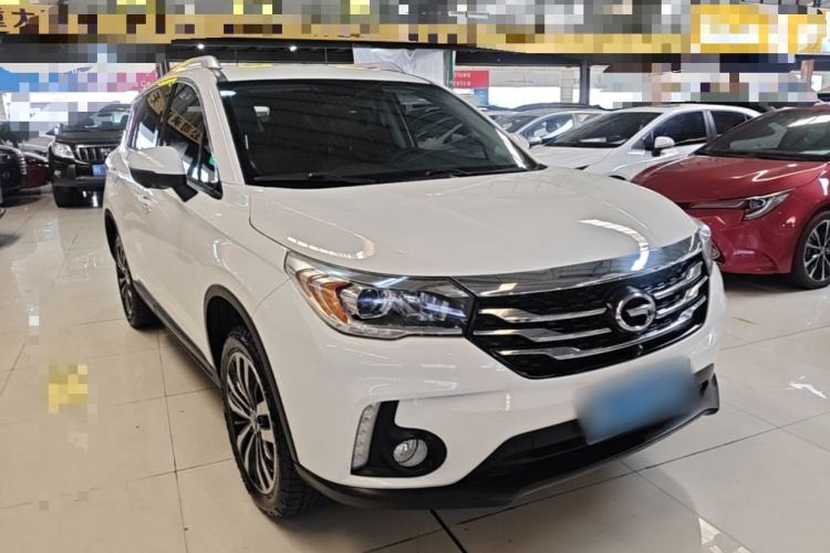 Used GAC Trumpchi GS4 2017 235T Automatic Two-Wheel Drive Luxury Smart Connectivity Version Front Right 45 Deg