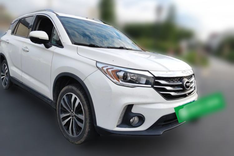 Used GAC Trumpchi GS4 2017 235T Automatic Two-Wheel Drive Luxury Smart Connectivity Version Front Right 45 Deg