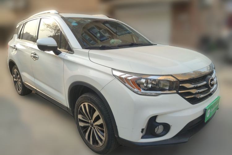 Used GAC Trumpchi GS4 2017 235T Automatic Two-Wheel Drive Luxury Smart Connectivity Version Front Right 45 Deg