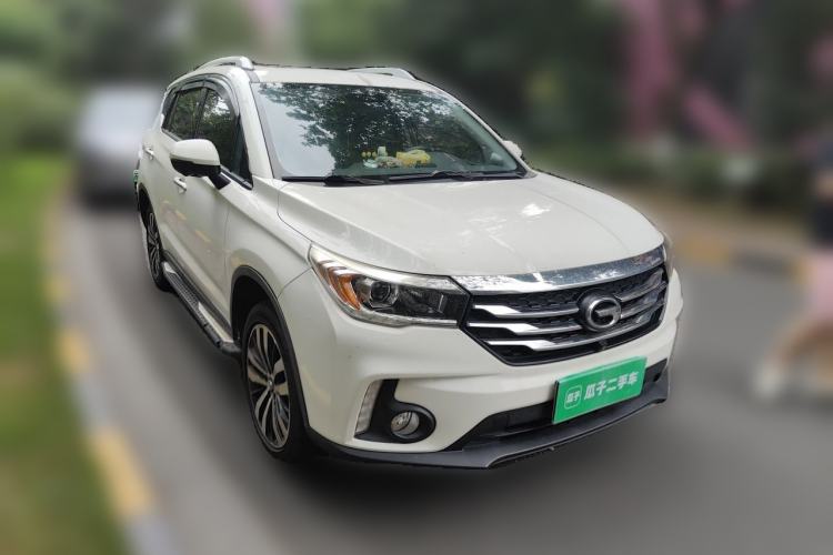 Used GAC Trumpchi GS4 2017 235T G-DCT Two-Wheel Drive Luxury Edition Front Right 45 Deg