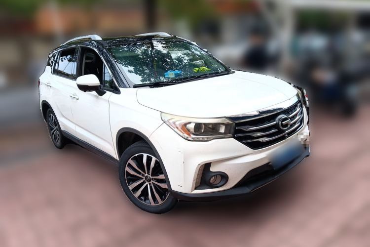 Used GAC Trumpchi GS4 2017 235T Automatic Two-Wheel Drive Luxury Smart Connectivity Version Front Right 45 Deg
