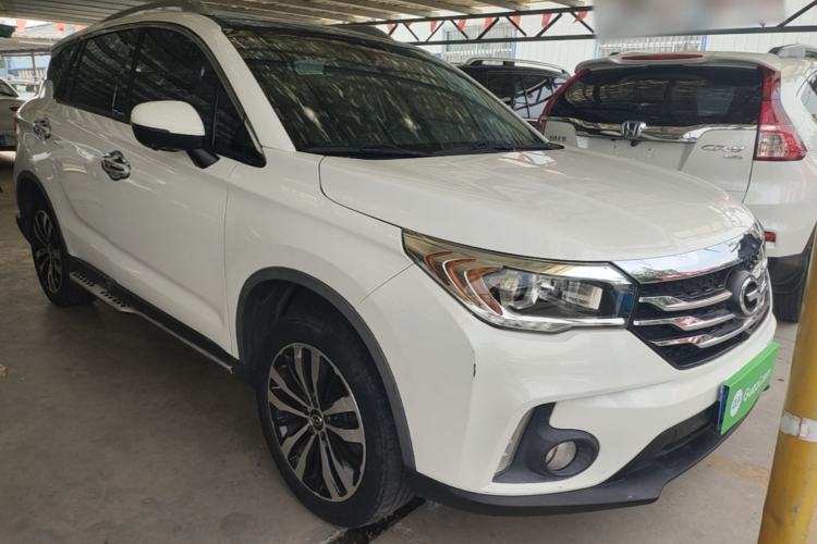 Used GAC Trumpchi GS4 2017 235T Automatic Two-Wheel Drive Luxury Smart Connectivity Version Front Right 45 Deg