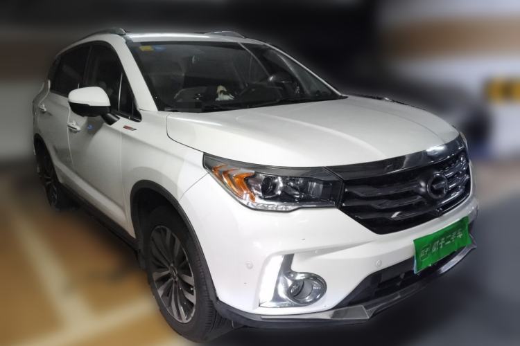 Used GAC Trumpchi GS4 2017 235T Automatic Two-Wheel Drive Luxury Smart Connectivity Version Front Right 45 Deg