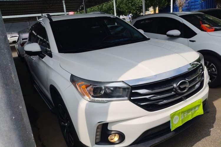 Used GAC Trumpchi GS4 2017 235T Automatic Two-Wheel Drive Luxury Smart Connectivity Version Front Right 45 Deg