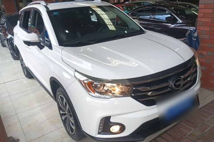 Used GAC Trumpchi GS4 2017 235T Automatic Two-Wheel Drive Luxury Smart Connectivity Version Front Right 45 Deg