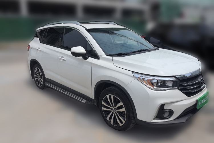 Used GAC Trumpchi GS4 2017 235T Automatic Two-Wheel Drive Luxury Smart Connectivity Version Front Right 45 Deg