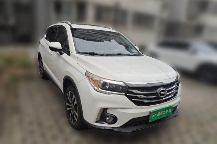 Used GAC Trumpchi GS4 2017 235T Automatic Two-Wheel Drive Luxury Smart Connectivity Version Front Right 45 Deg