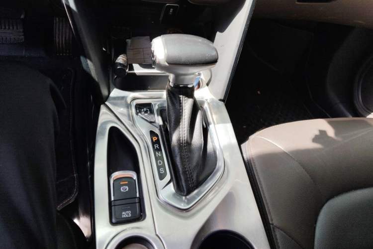 Used GAC Trumpchi GS4 2017 235T G-DCT Two-Wheel Drive Elite Edition Gear Lever