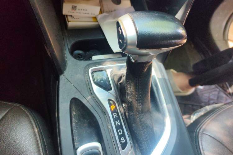 Used GAC Trumpchi GS4 2017 235T G-DCT Two-Wheel Drive Elite Edition Gear Lever