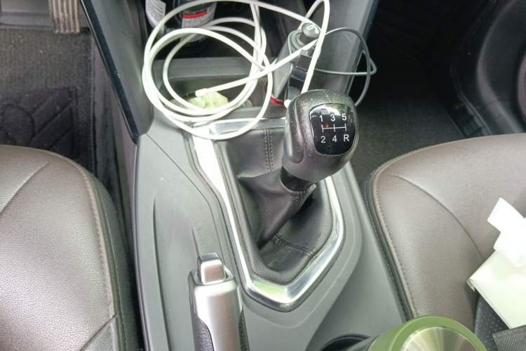 Used GAC Trumpchi GS4 2017 235T Manual Two-Wheel Drive Luxury Edition Gear Lever