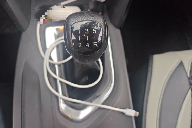 Used GAC Trumpchi GS4 2017 235T Manual Two-Wheel Drive Luxury Edition Gear Lever