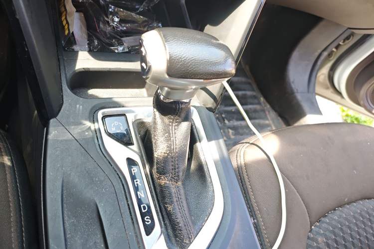Used GAC Trumpchi GS4 2017 200T G-DCT Two-Wheel Drive Comfort Edition Gear Lever