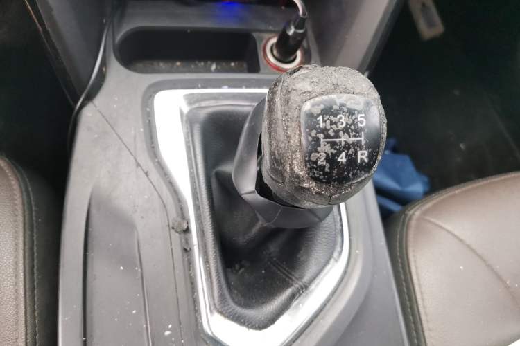 Used GAC Trumpchi GS4 2017 200T Manual Two-Wheel Drive Elite Edition Gear Lever