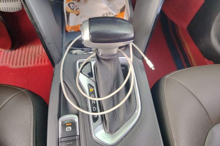 Used GAC Trumpchi GS4 2017 235T G-DCT Two-Wheel Drive Elite Edition Gear Lever