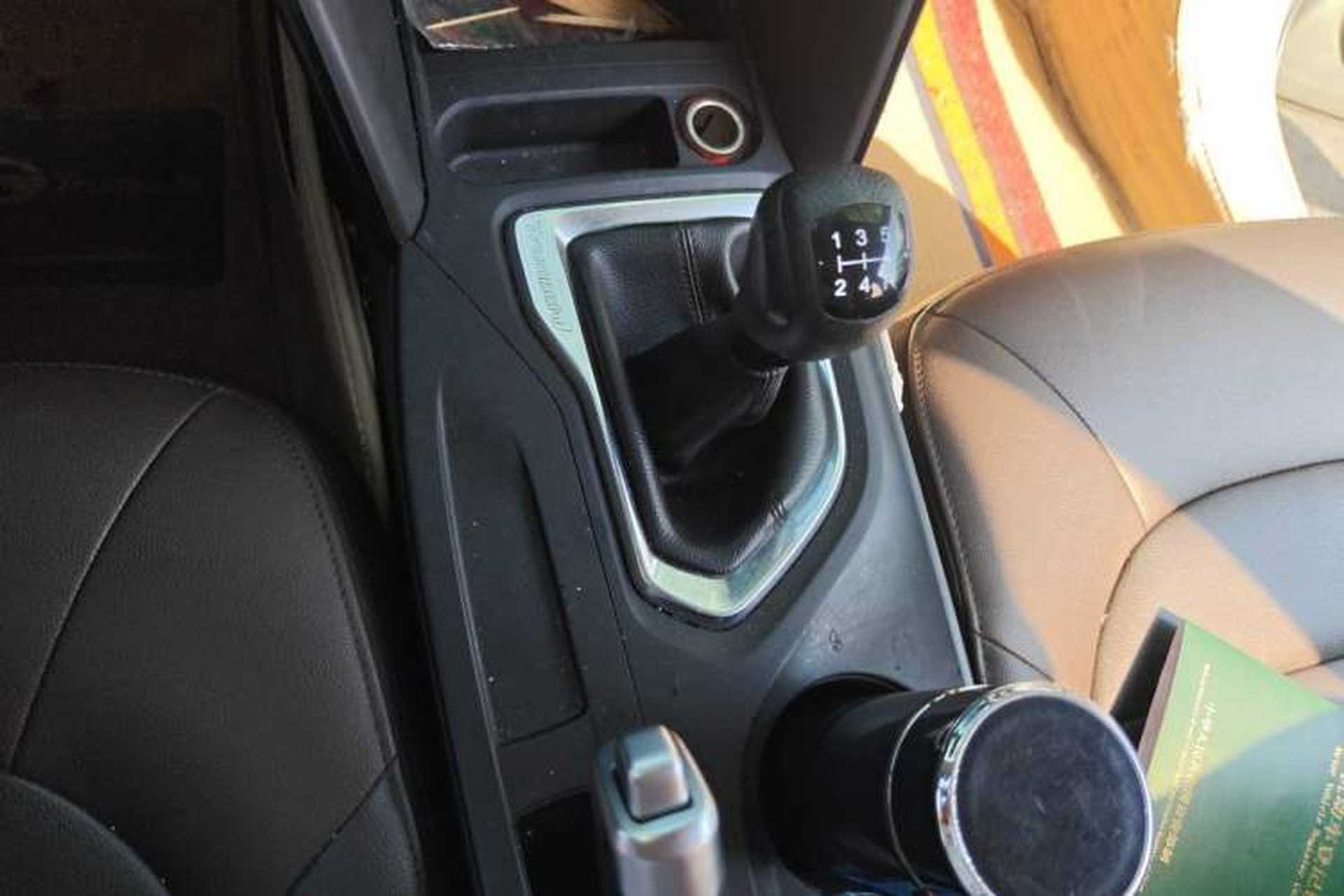 Used GAC Trumpchi GS4 2017 200T Manual Two-Wheel Drive Elite Edition Gear Lever
