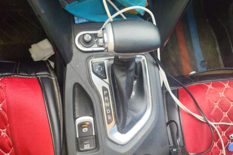 Used GAC Trumpchi GS4 2017 235T Automatic Two-Wheel Drive Elite Edition Gear Lever