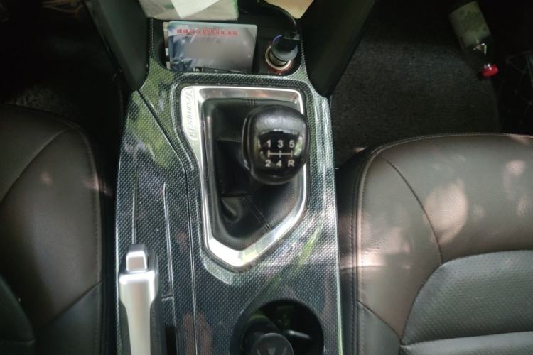 Used GAC Trumpchi GS4 2017 235T Manual Two-Wheel Drive Luxury Edition Gear Lever
