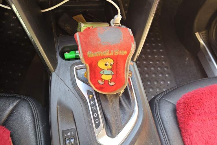 Used GAC Trumpchi GS4 2017 200T G-DCT Two-Wheel Drive Comfort Edition Gear Lever