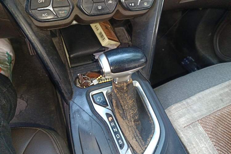 Used GAC Trumpchi GS4 2017 200T G-DCT Two-Wheel Drive Elite Edition Gear Lever