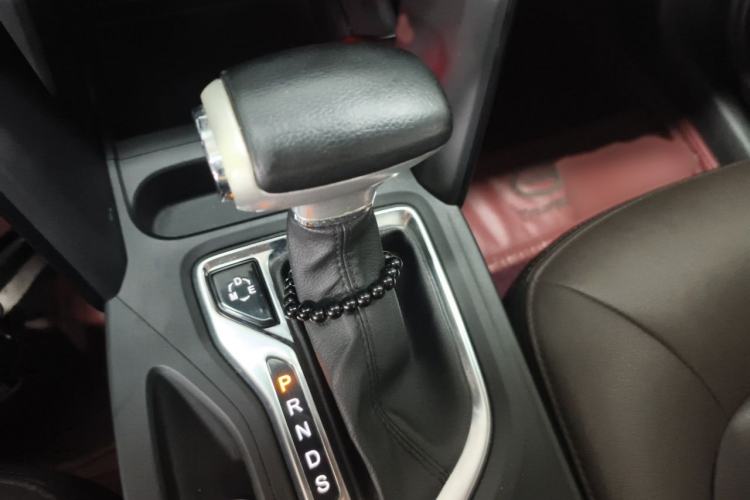 Used GAC Trumpchi GS4 2017 235T Automatic Two-Wheel Drive Elite Edition Gear Lever