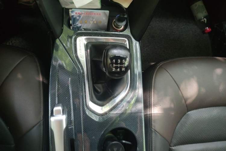 Used GAC Trumpchi GS4 2017 235T Manual Two-Wheel Drive Luxury Edition Gear Lever
