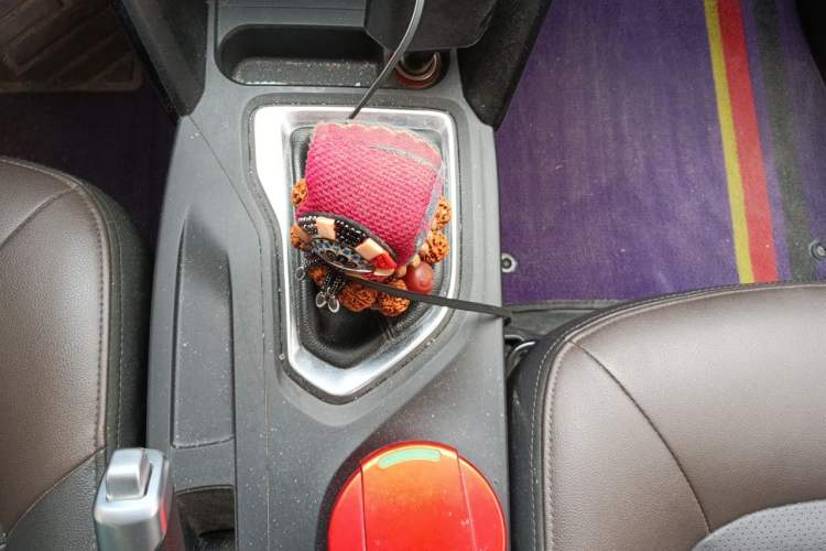 Used GAC Trumpchi GS4 2017 235T Manual Two-Wheel Drive Luxury Edition Gear Lever