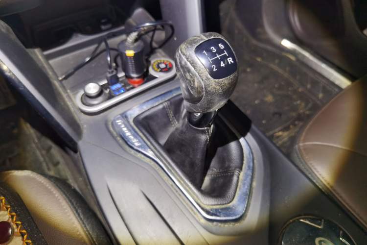 Used GAC Trumpchi GS4 2017 235T Manual Two-Wheel Drive Luxury Edition Gear Lever